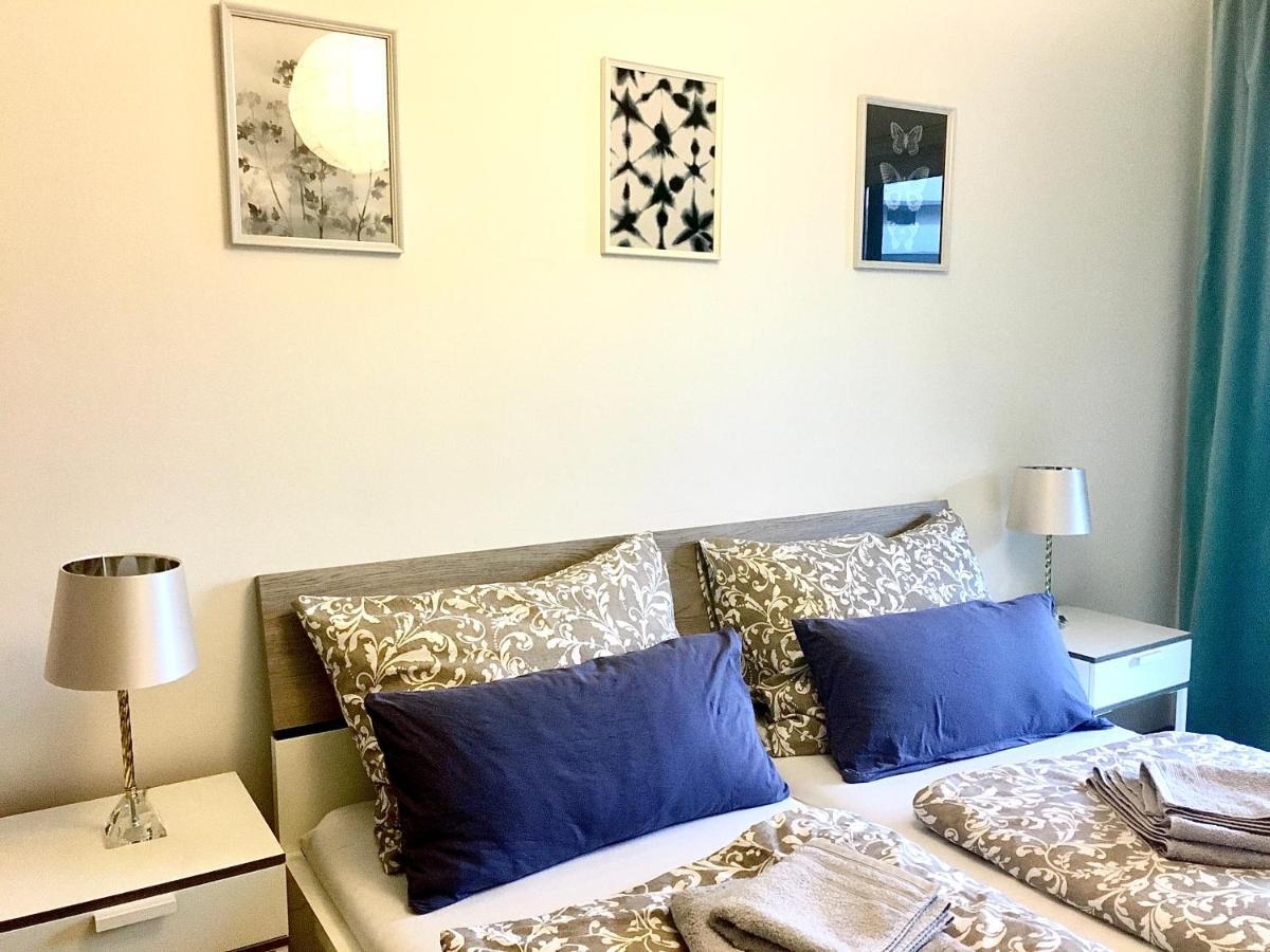 2 Bedroom Apartment Next To Metro U1 And Garage Parking Wien Exteriör bild